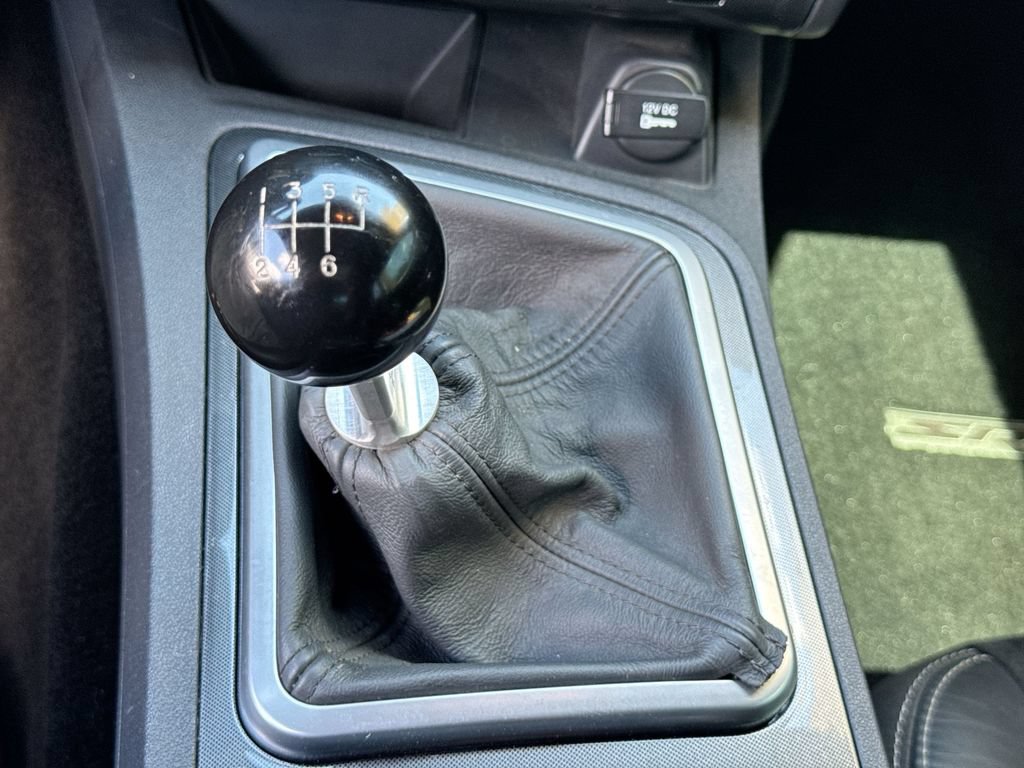 Used 2010 Dodge Challenger SRT8 RWD image 23