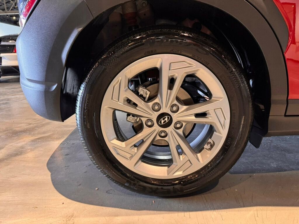 Used 2022 Hyundai Kona SEL image 27