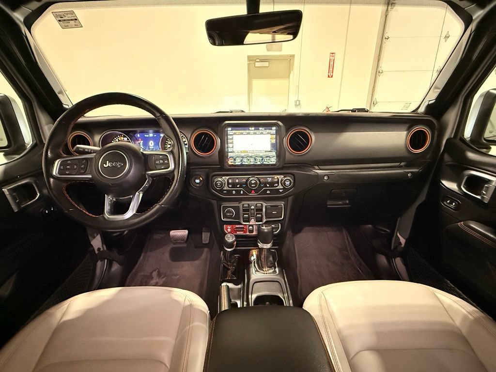 Used 2023 Jeep Gladiator Mojave w/ LED Lighting Group AWD/4WD image 26