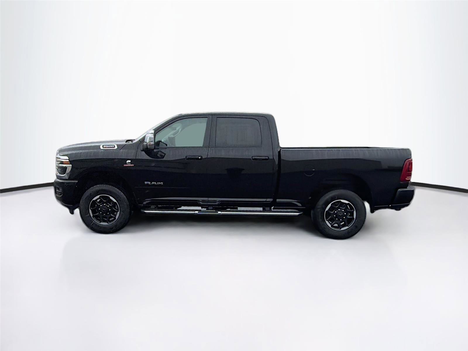 New 2026 RAM 3500 Laramie w/ Towing Technology Group image 4
