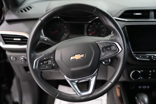 Used 2023 Chevrolet TrailBlazer ACTIV w/ Sun and Liftgate Package image 16