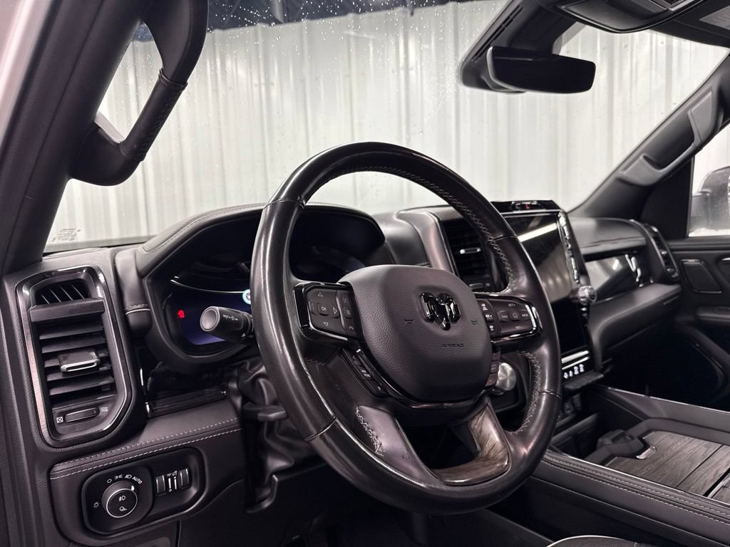 Used 2025 RAM 1500 Limited AWD/4WD image 21