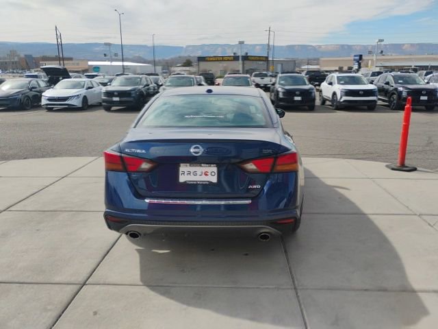 Used 2022 Nissan Altima 2.5 SR AWD/4WD image 6