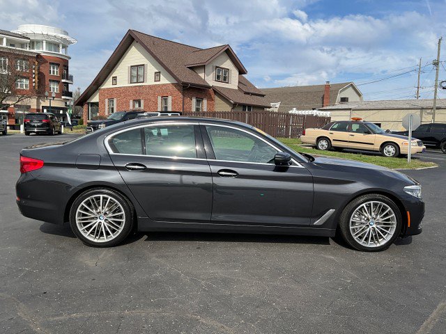 Used 2017 BMW 540i xDrive image 8