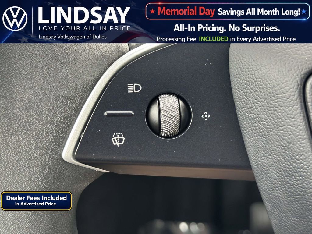 Used 2026 Tesla Model Y AWD image 19