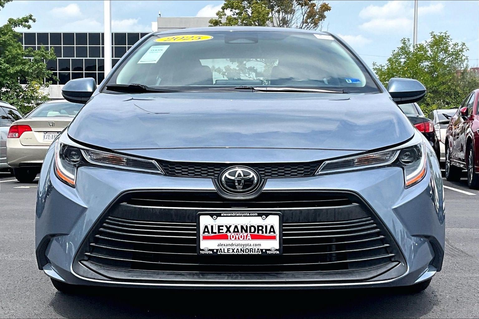 Used 2025 Toyota Corolla LE FWD image 3