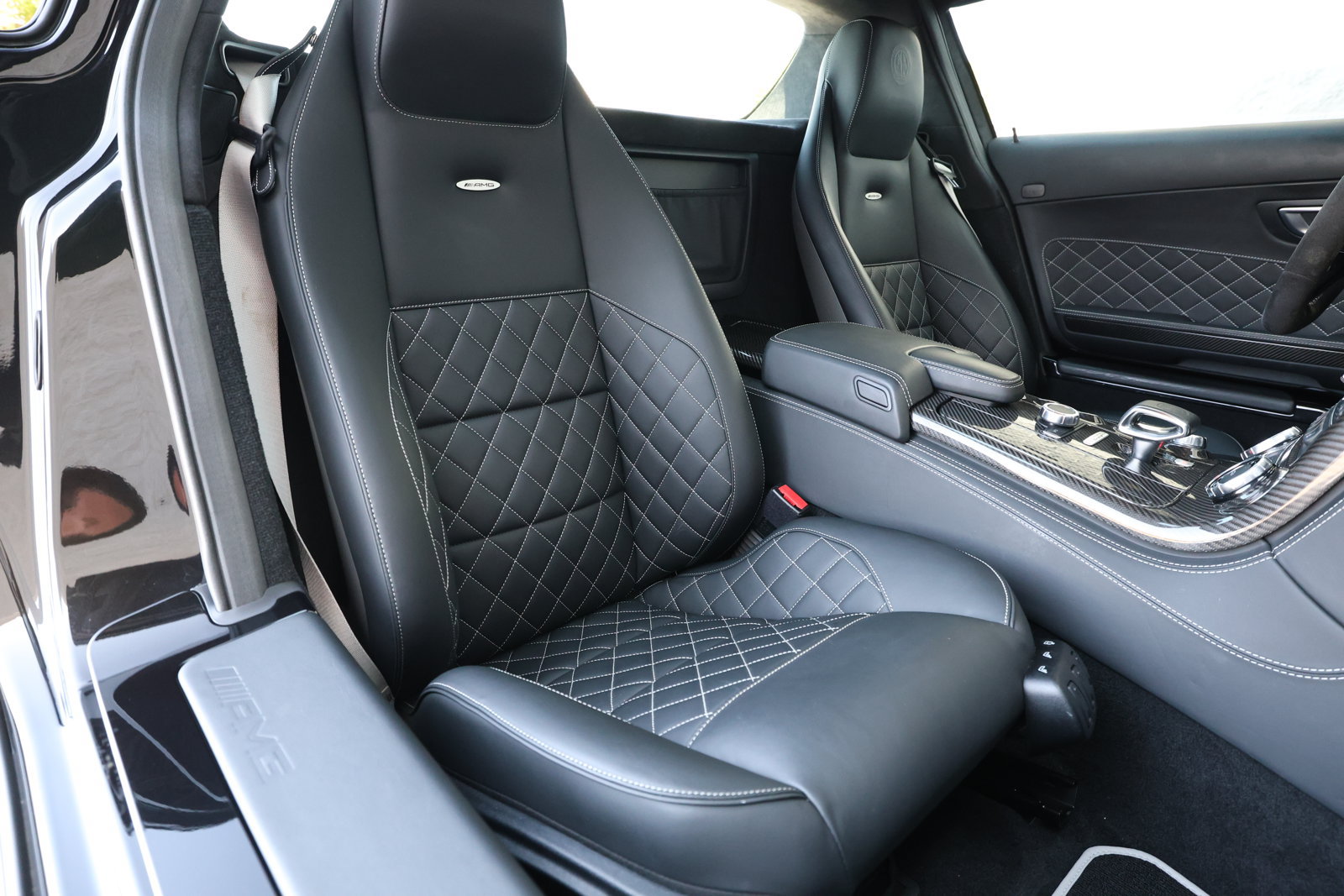 Used 2015 Mercedes-Benz SLS AMG GT Final Edition image 26