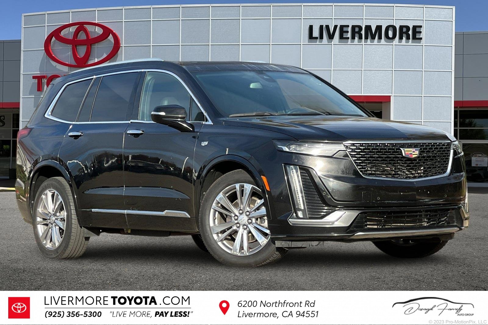 Used 2023 Cadillac XT6 Premium Luxury image 1