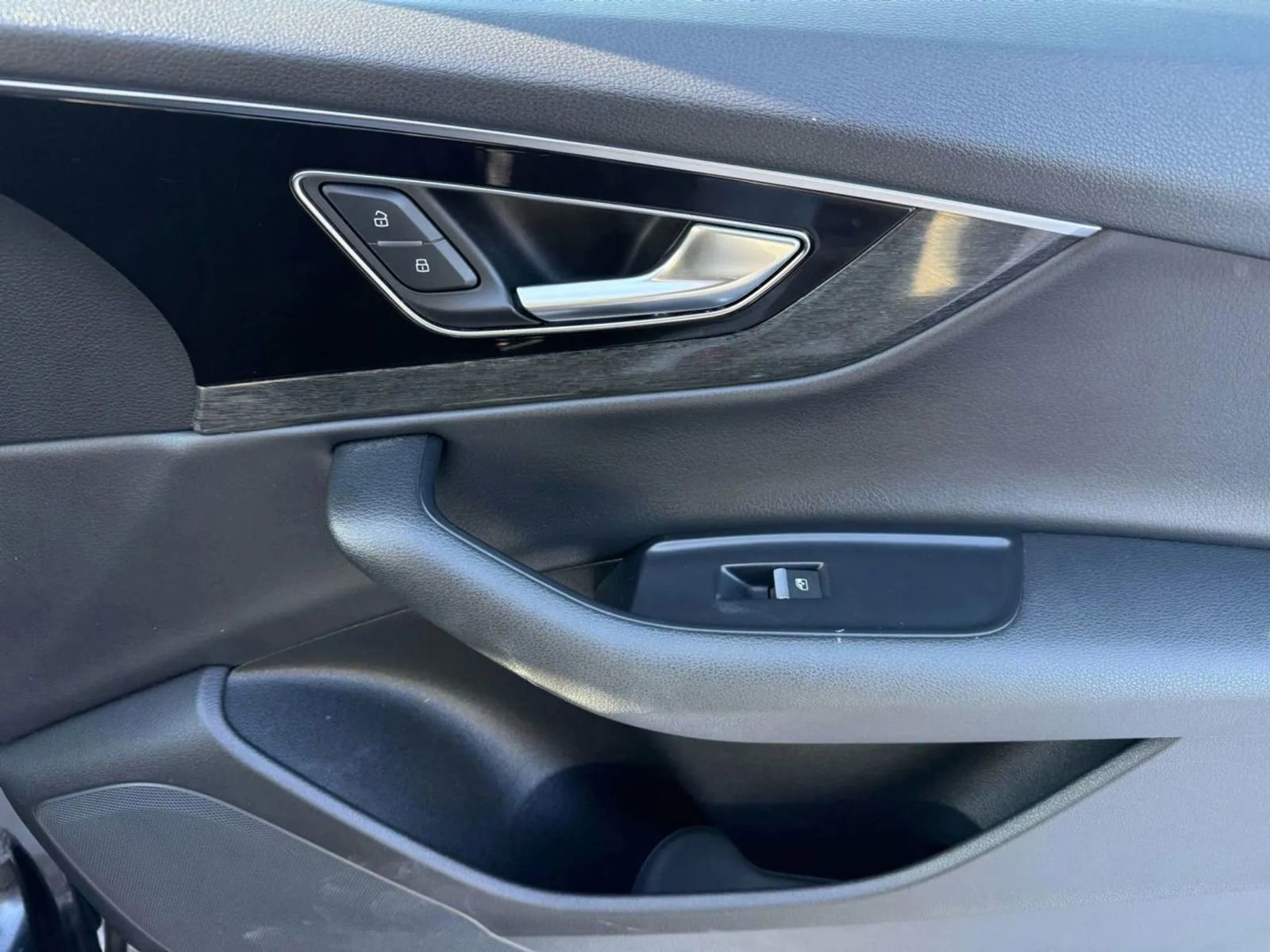 Used 2017 Audi Q7 2.0T Premium image 26