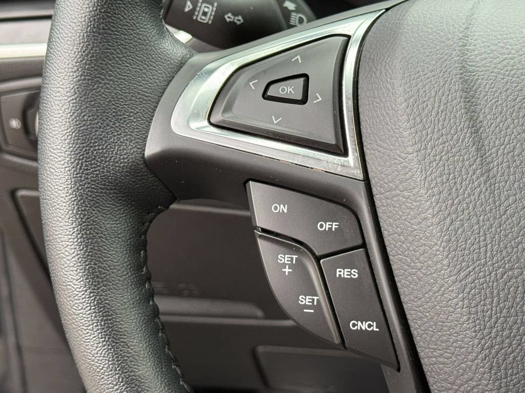 Used 2024 Ford Edge Titanium AWD/4WD image 19