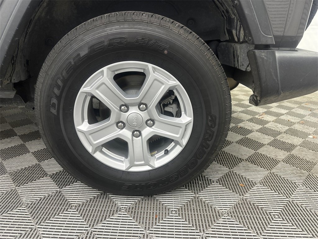 Used 2018 Jeep Wrangler Sport S image 18