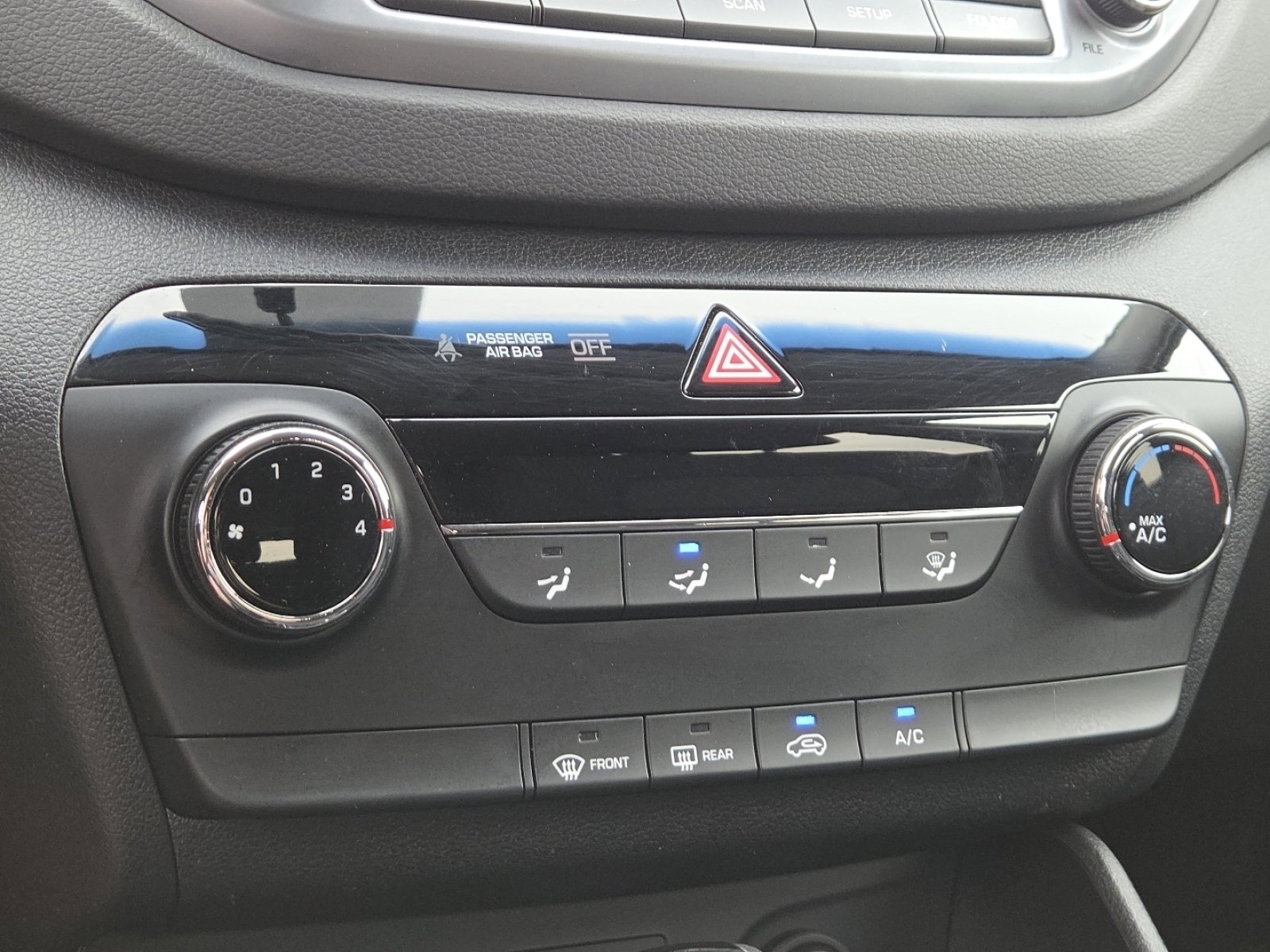 Used 2017 Hyundai Tucson SE image 27