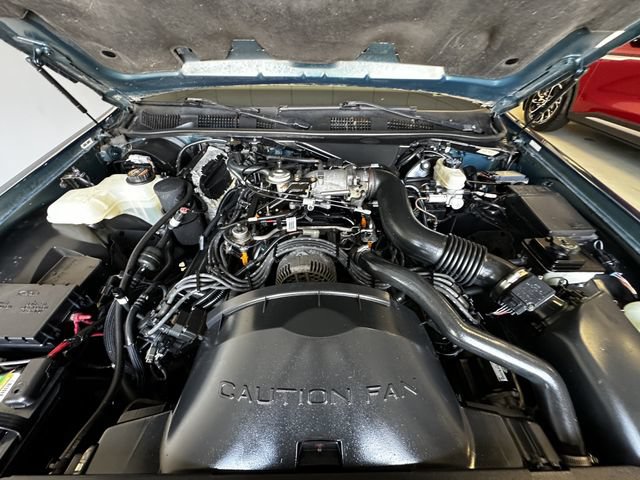 Used 1997 Lincoln Town Car Signature RWD image 28