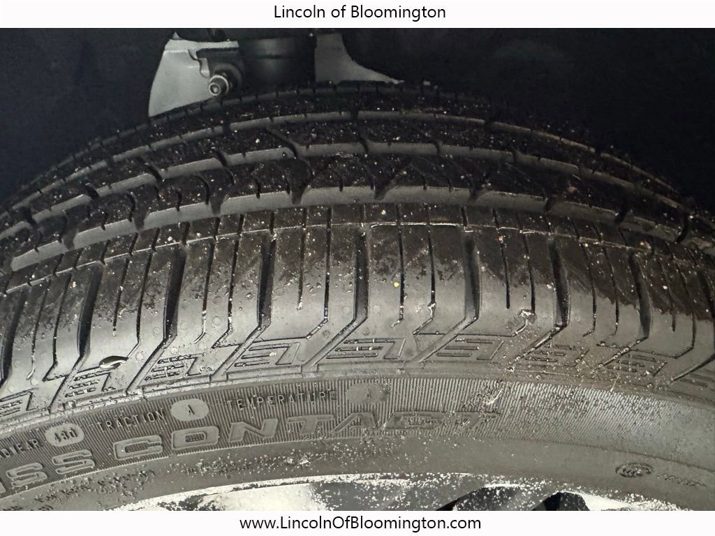 New 2026 Lincoln Corsair Premiere image 12