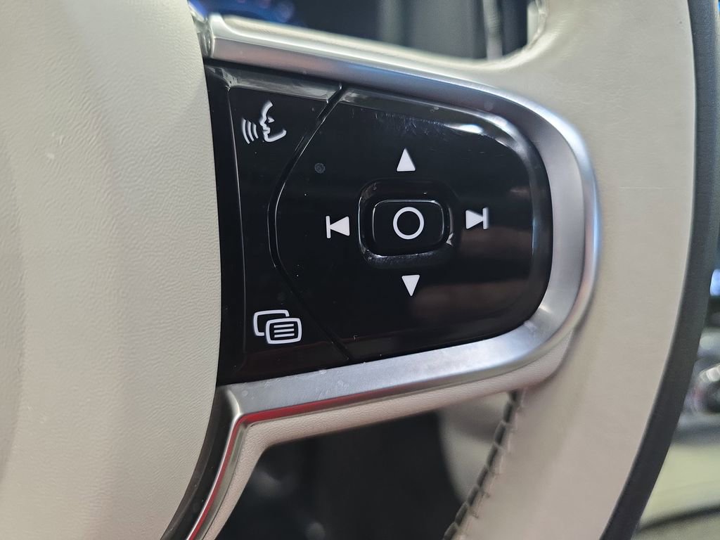 Used 2023 Volvo S90 B6 Ultimate w/ Protection Package Premier image 20