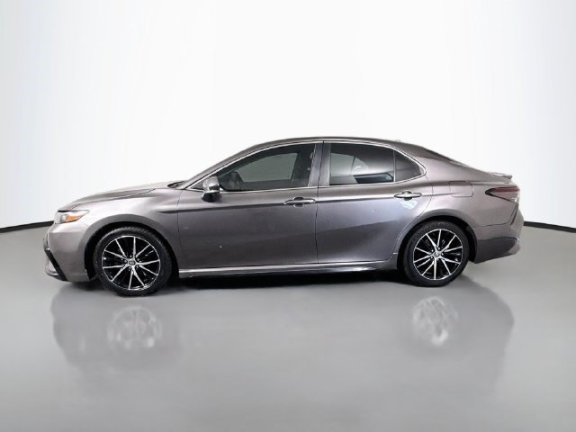Used 2023 Toyota Camry SE w/ Convenience Package FWD image 6