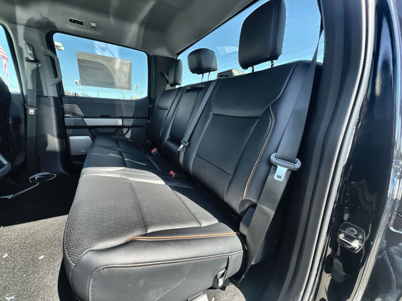 New 2026 Ford F250 Lariat w/ FX4 Off-Road Package AWD/4WD image 32