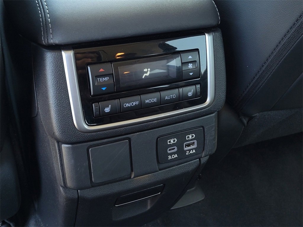 Used 2023 Subaru Ascent Limited w/ Technology Package image 17