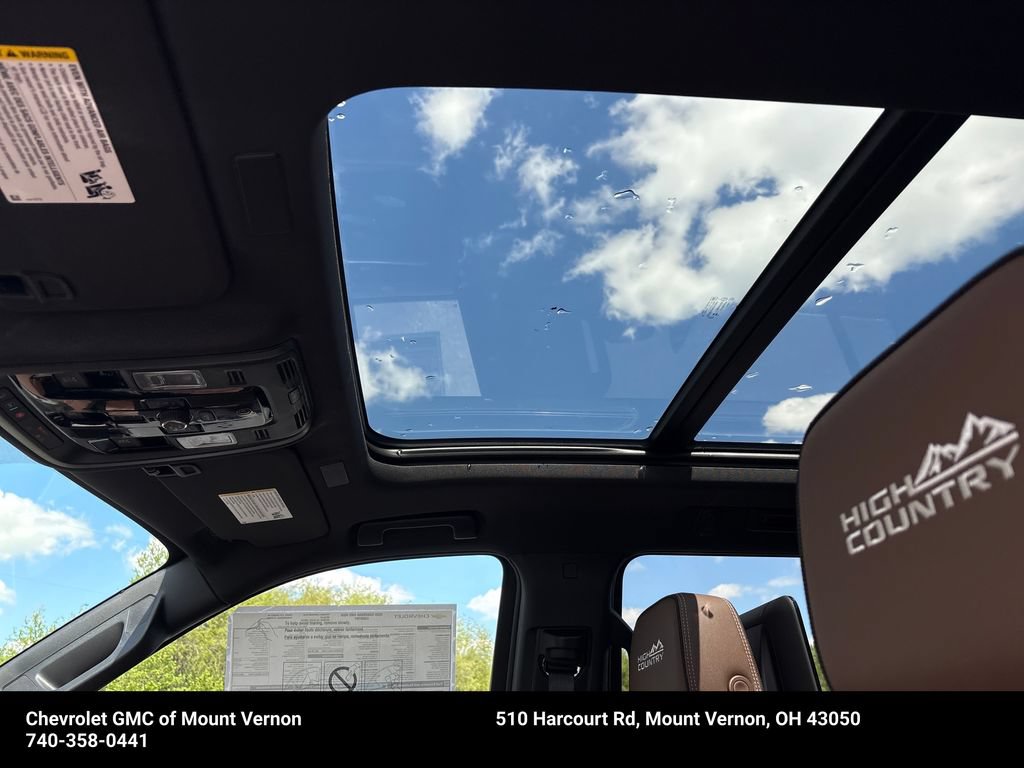 New 2026 Chevrolet Suburban High Country AWD/4WD image 23