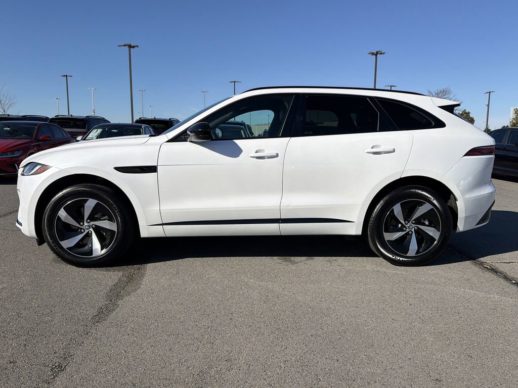 Used 2025 Jaguar F-PACE R-Dynamic S image 2