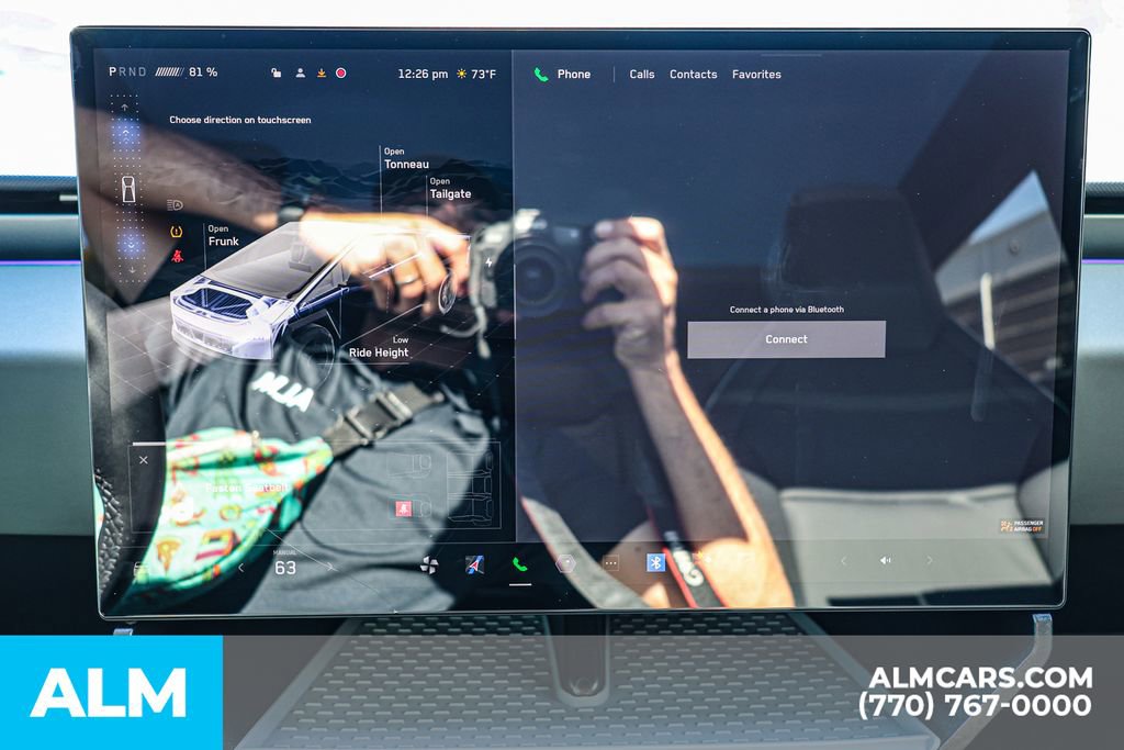 Used 2024 Tesla Cybertruck AWD Crew Cab image 34