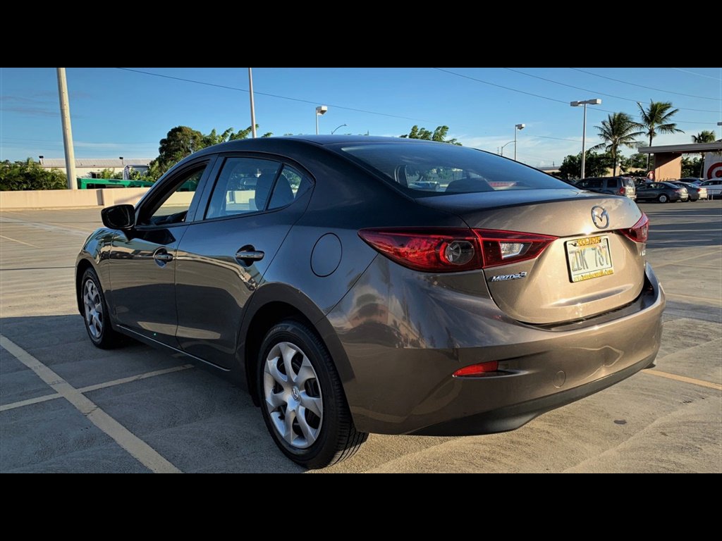 Used 2015 MAZDA MAZDA3 i SV image 7
