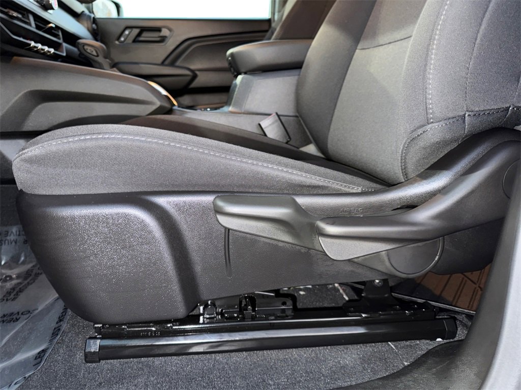 Used 2025 Chevrolet Colorado W/T w/ WT Custom Package image 10