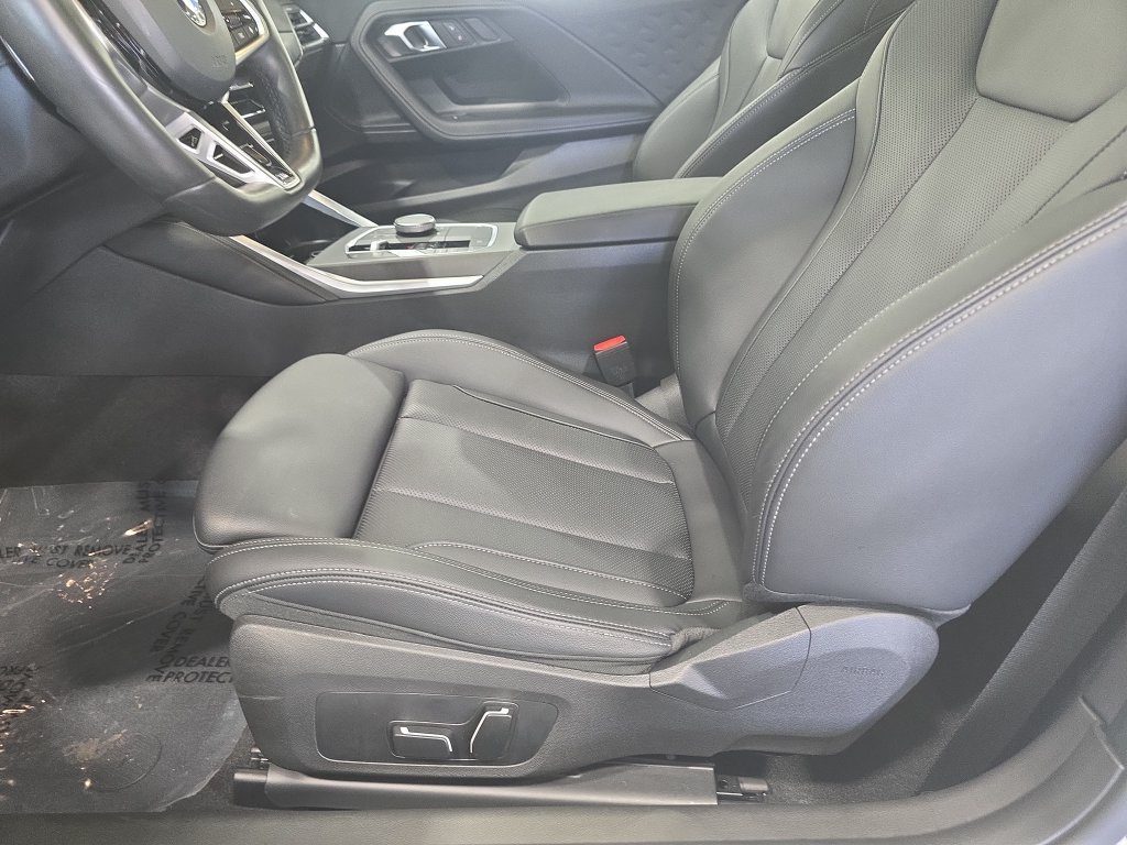 Certified 2025 BMW 230i Coupe w/ M Sport Package RWD image 19