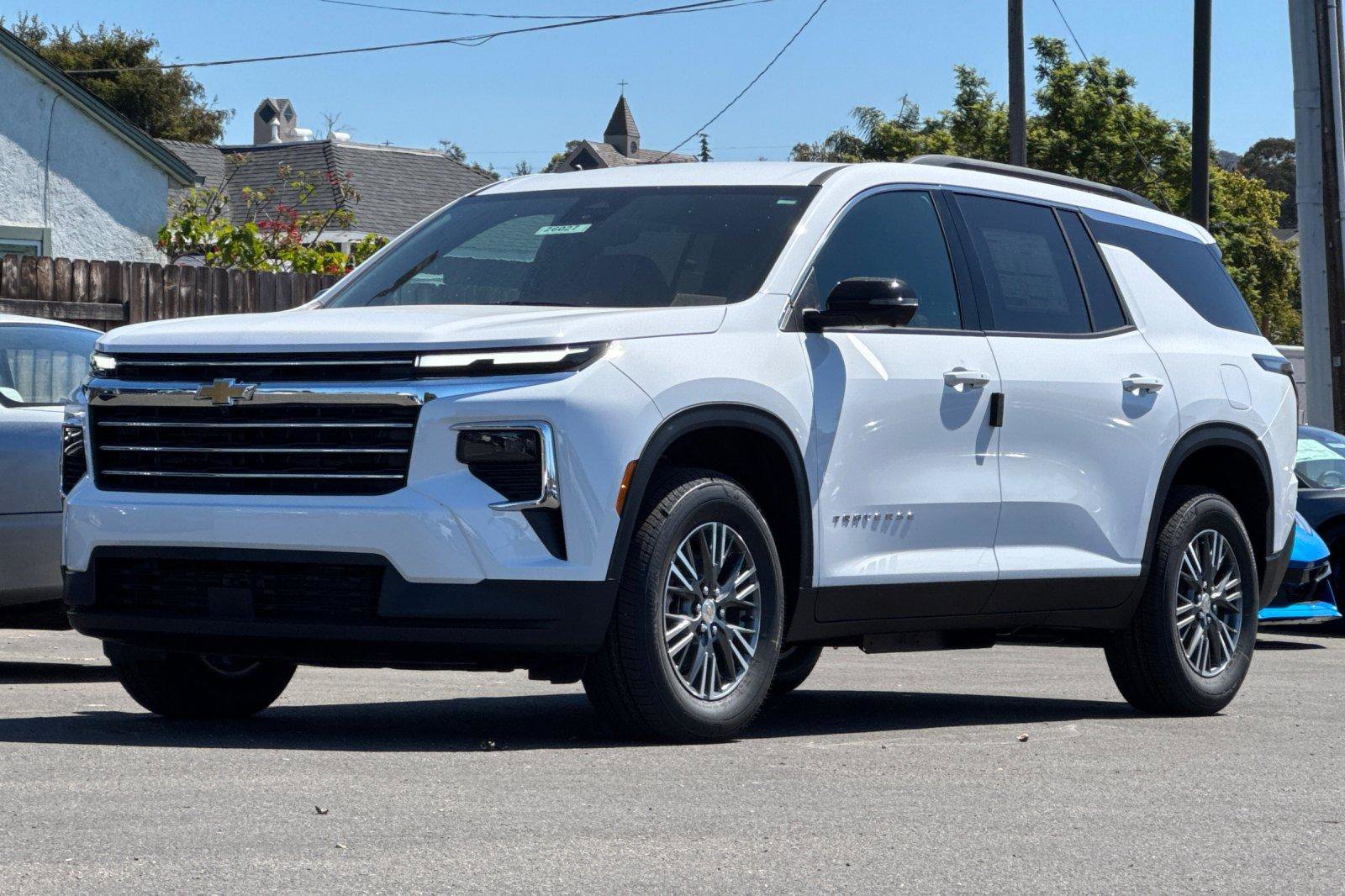 New 2026 Chevrolet Traverse LT w/ Driver Confidence Package image 8
