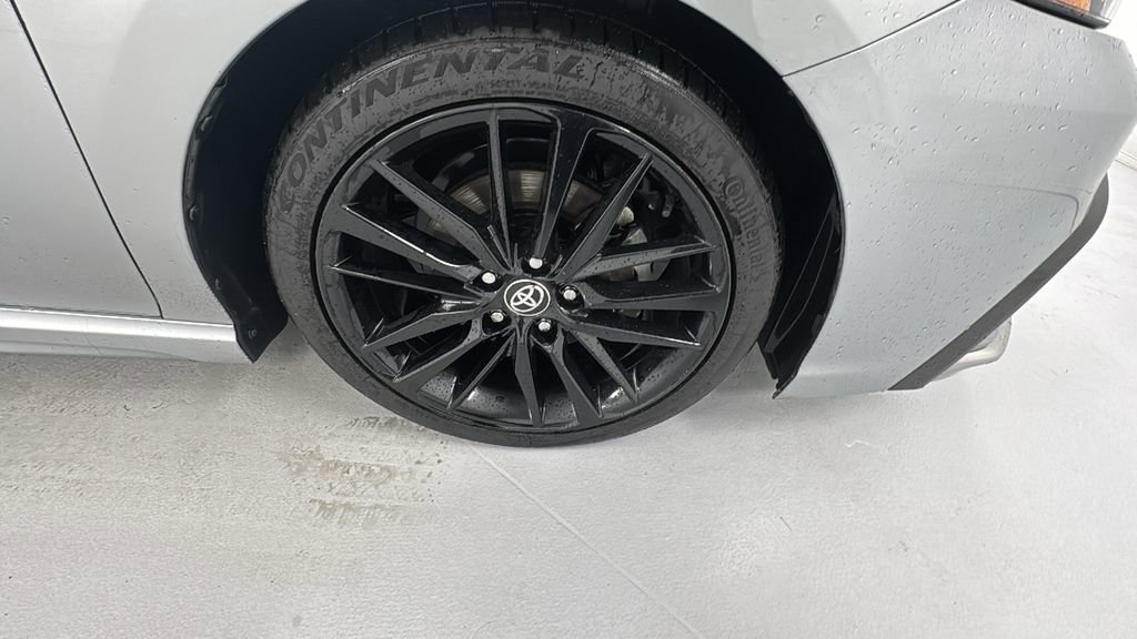 Used 2021 Toyota Camry XSE image 9