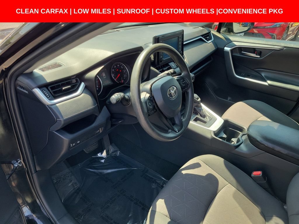 Used 2019 Toyota RAV4 XLE w/ Convenience Package FWD image 21
