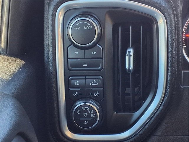 Used 2021 Chevrolet Silverado 3500 LT w/ Texas Edition image 16