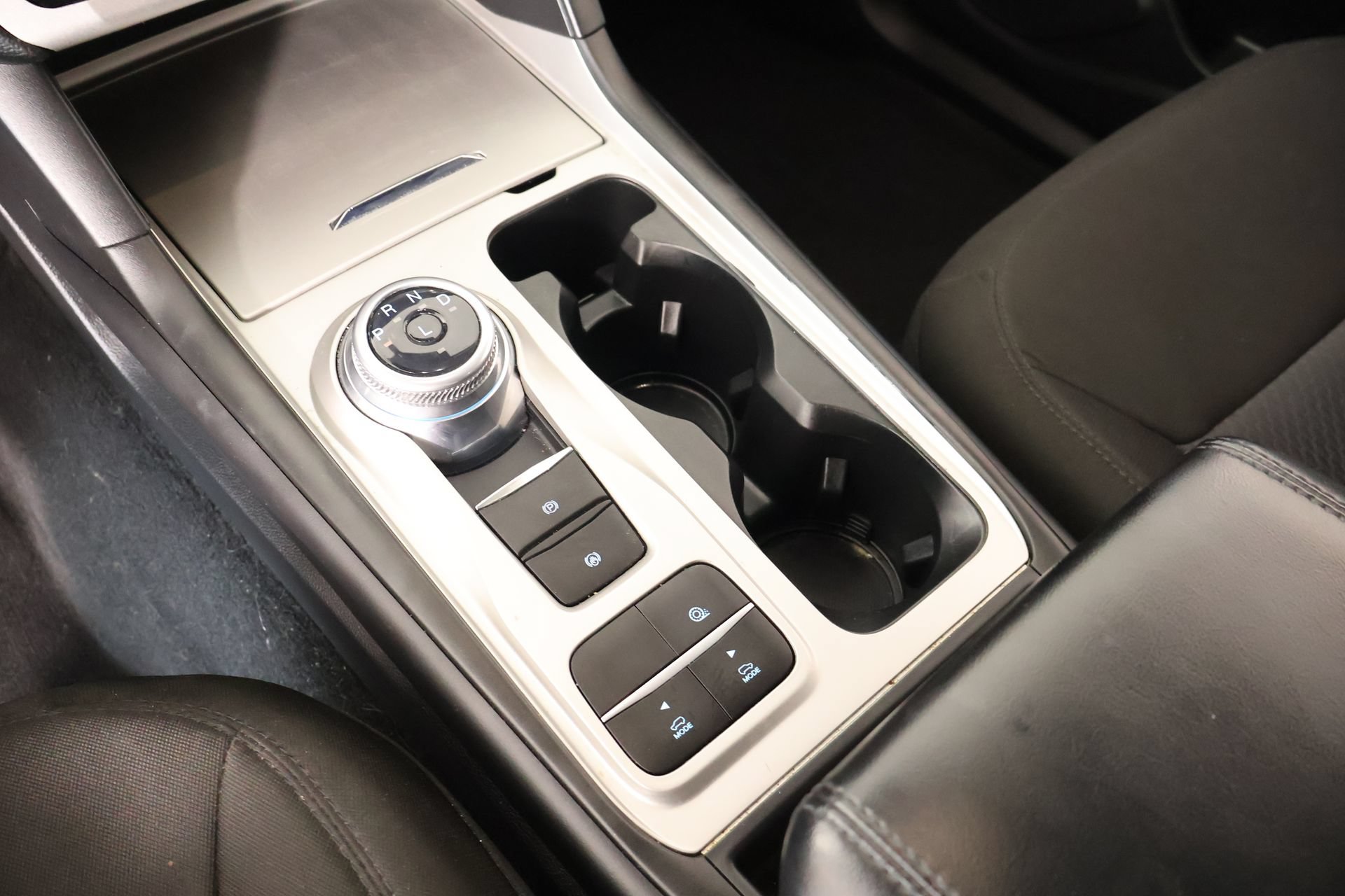 Used 2022 Ford Explorer XLT RWD image 8