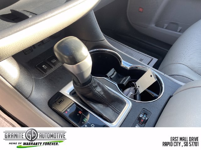 Used 2019 Toyota Highlander Limited Platinum AWD/4WD image 18