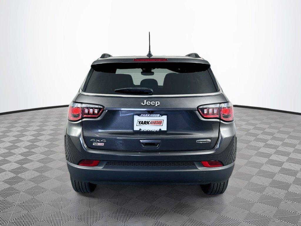 Used 2023 Jeep Compass Latitude AWD/4WD image 8