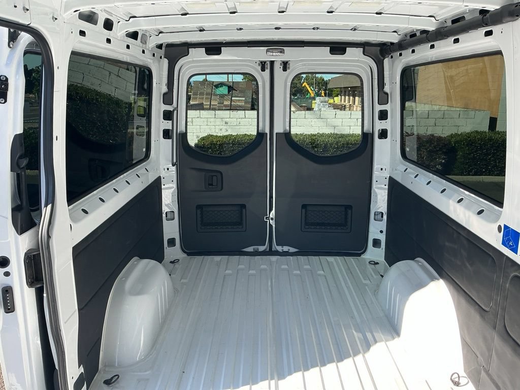 Used 2025 Mercedes-Benz Sprinter 2500 image 20