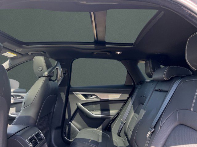 Used 2025 Jaguar F-PACE R-Dynamic S image 17