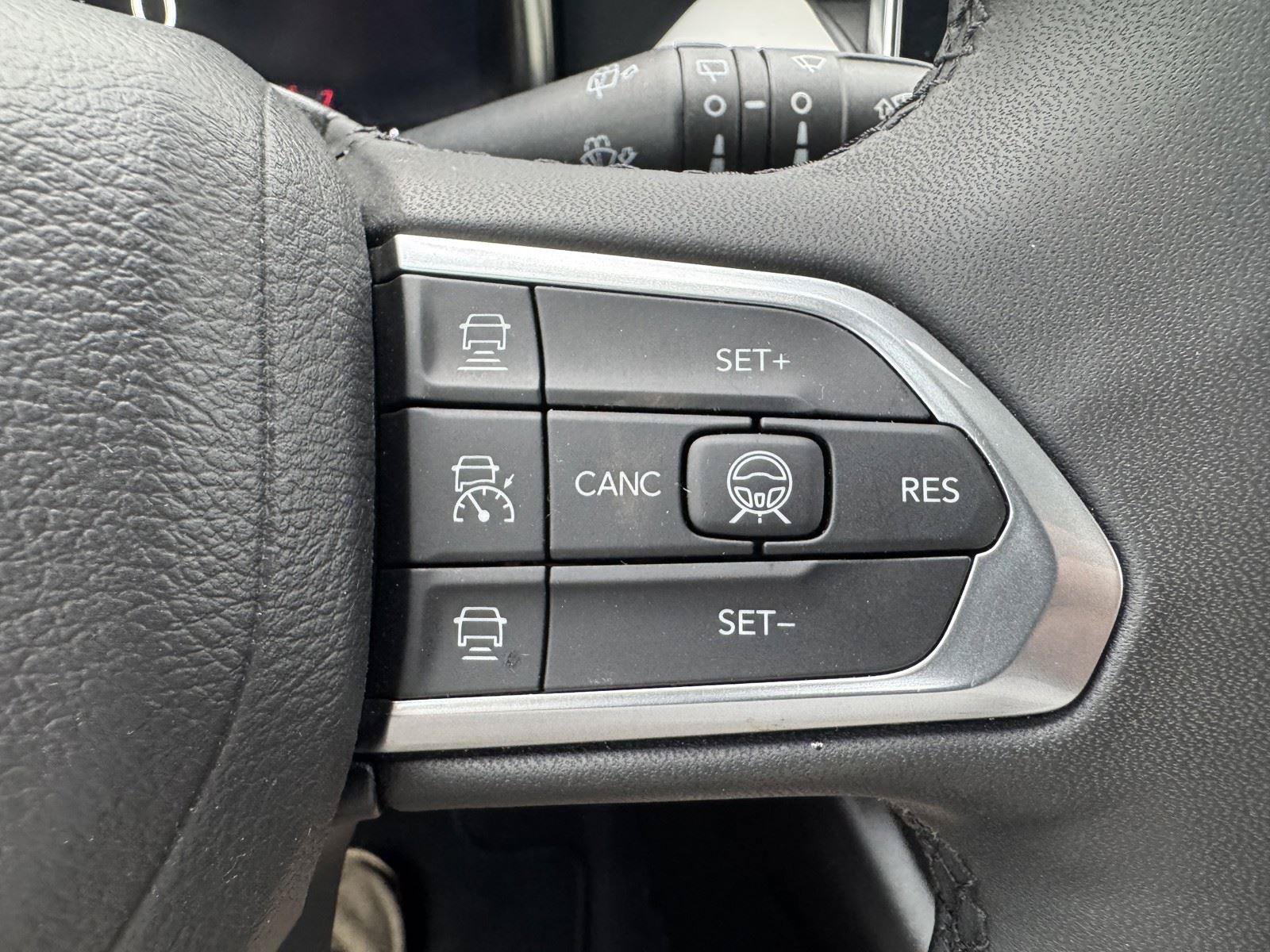 Used 2024 Jeep Compass Limited w/ Elite Group AWD/4WD image 22