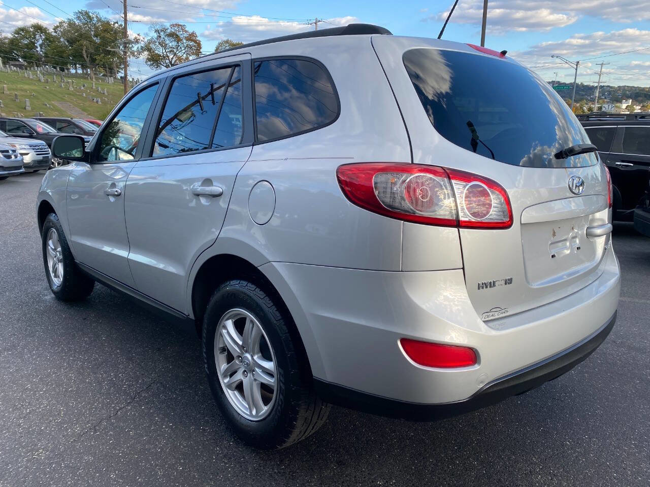 Used 2011 Hyundai Santa Fe GLS image 5