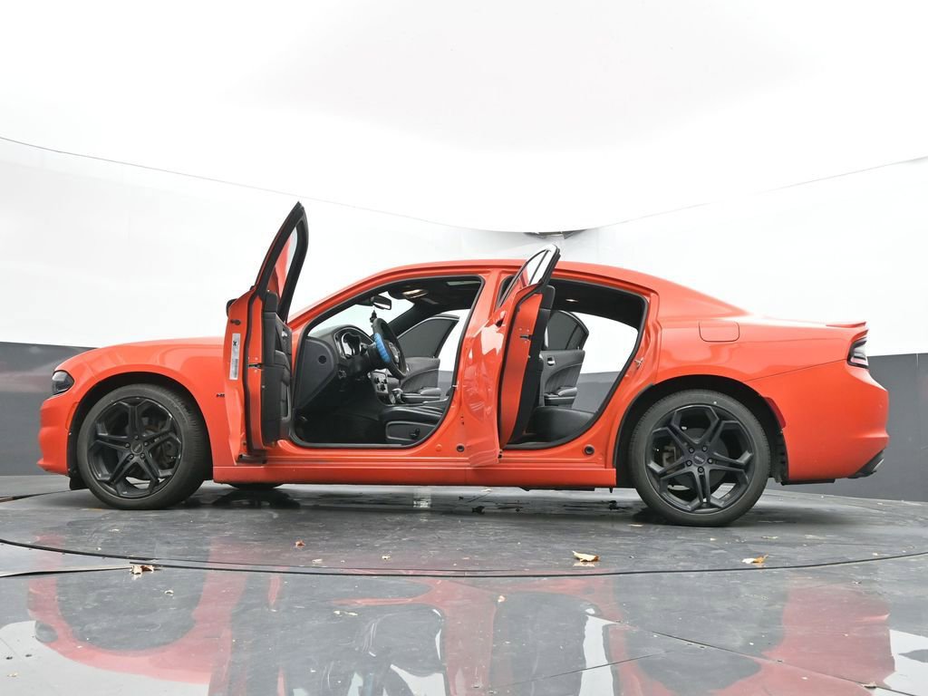 Used 2017 Dodge Charger R/T w/ Plus Group image 66