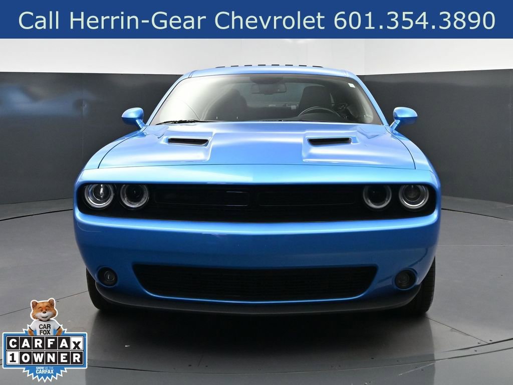 Used 2023 Dodge Challenger SXT w/ Blacktop Package image 10