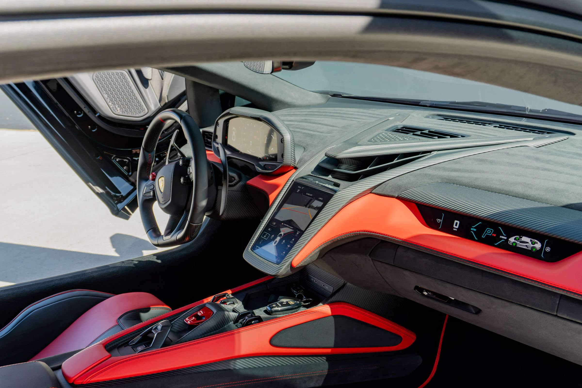 Used 2025 Lamborghini Revuelto AWD/4WD image 61