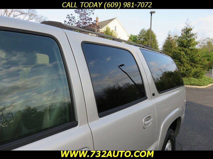 Used 2004 Chevrolet Suburban LT w/ Preferred Equipment Group AWD/4WD image 28