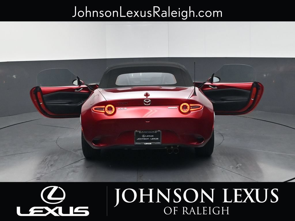 Used 2024 MAZDA MX-5 Miata Grand Touring RWD image 33