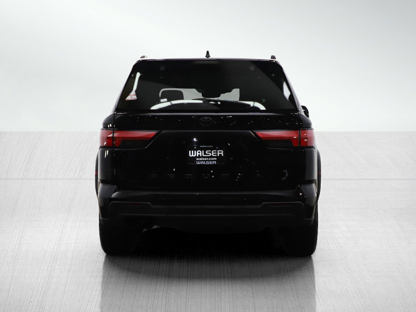 Used 2024 Toyota Sequoia TRD Pro AWD/4WD image 4