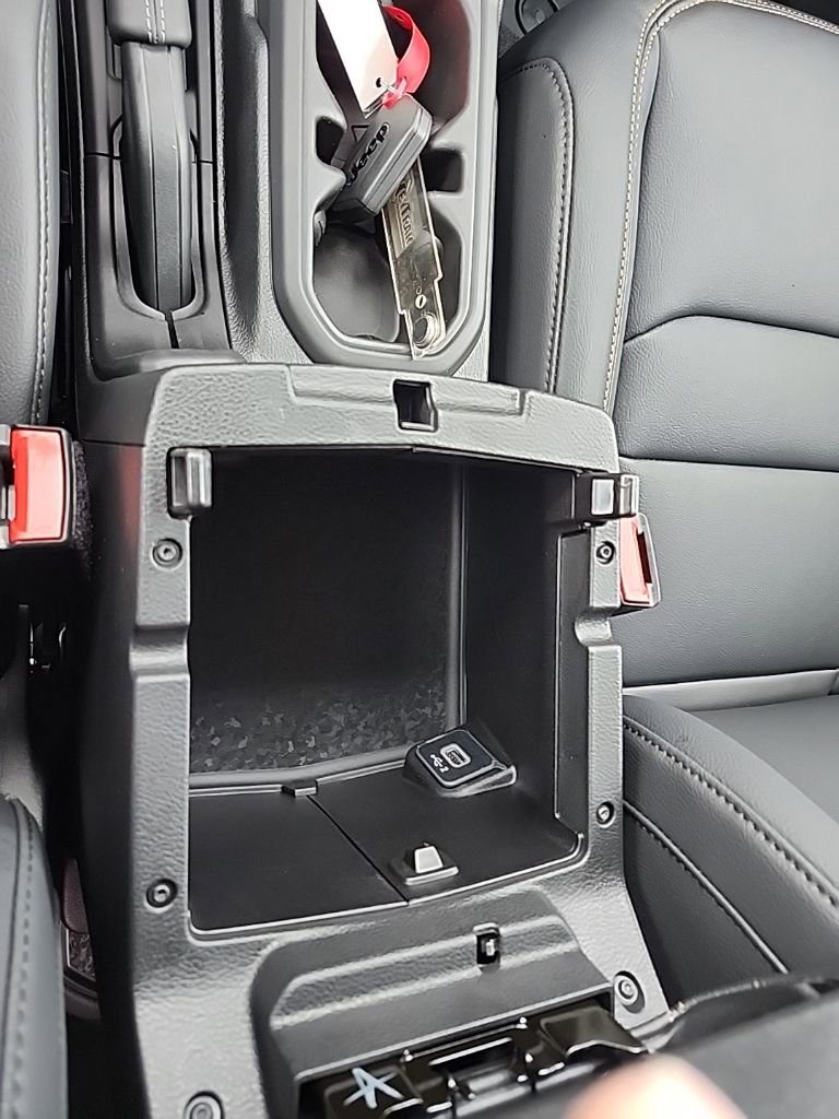 New 2025 Jeep Wrangler Sahara image 38