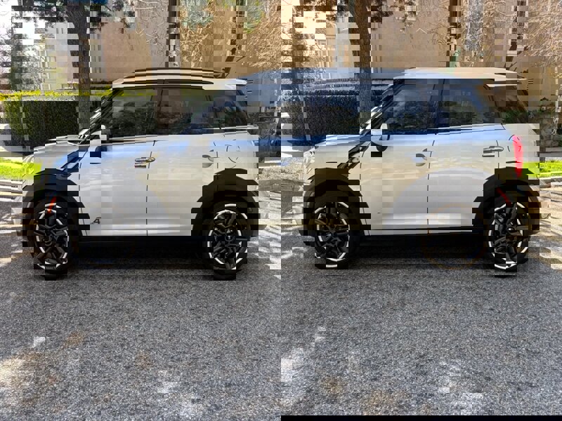 Used 2011 MINI Cooper Countryman S image 2