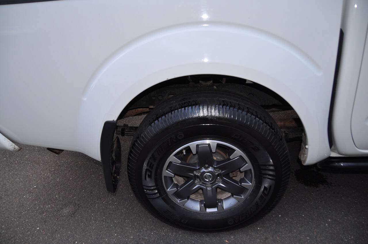 Used 2015 Nissan Frontier PRO-4X w/ Pro-4x Luxury Package AWD/4WD image 21