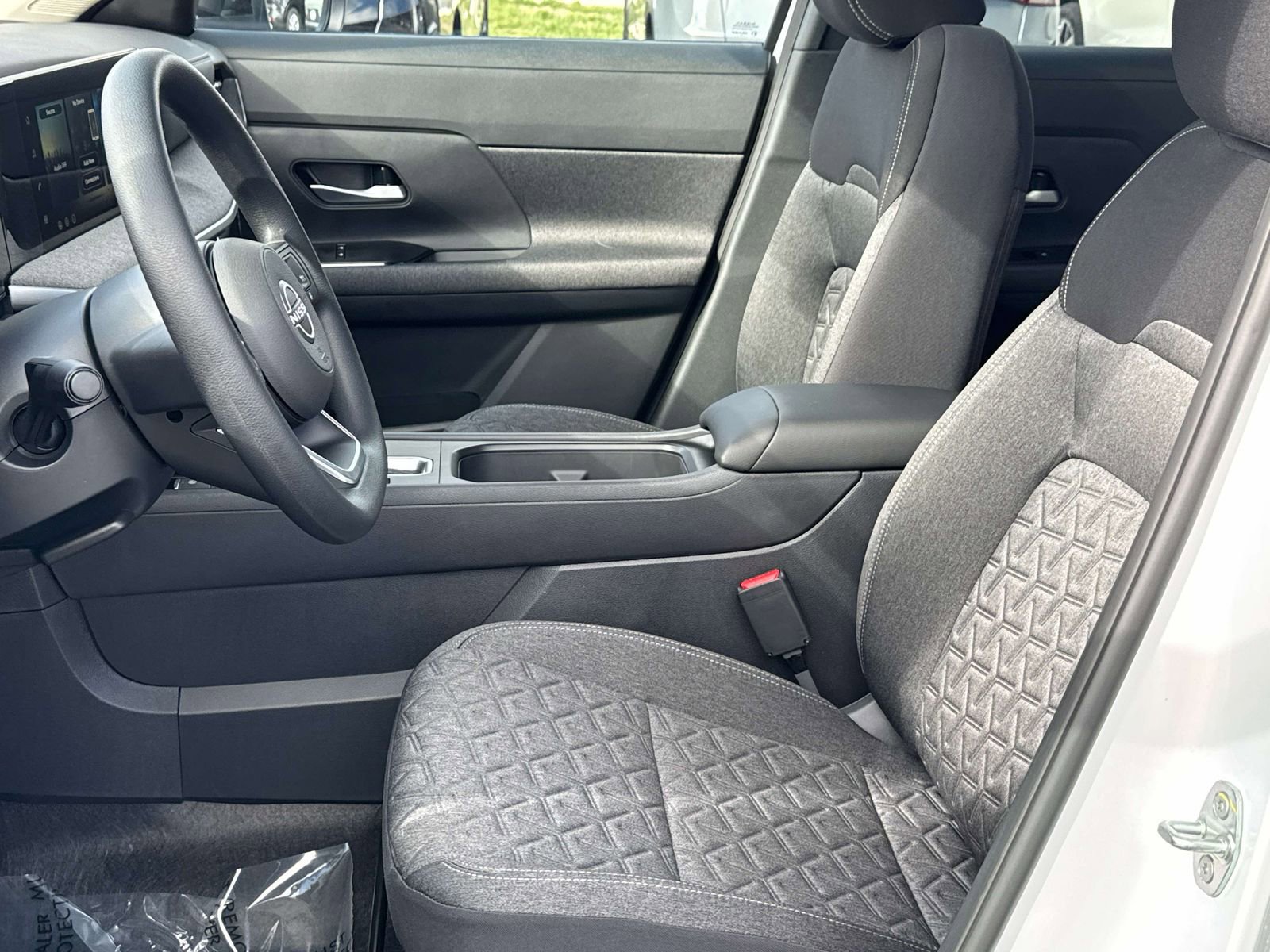 New 2026 Nissan Kicks SV w/ SV Premium Package image 29