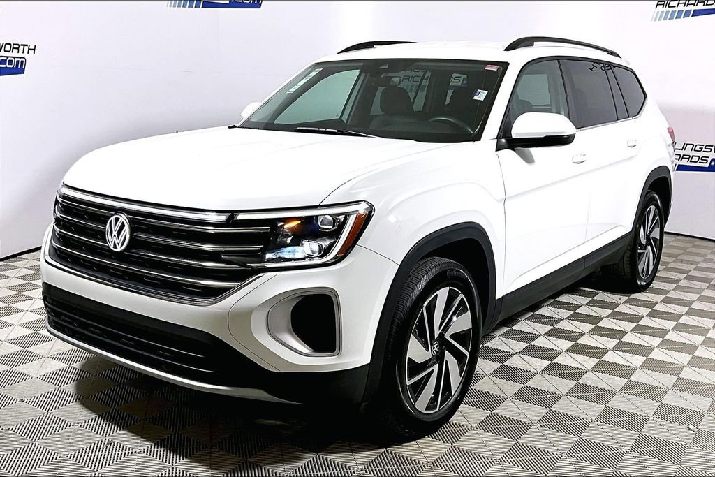 Used 2025 Volkswagen Atlas SE image 1